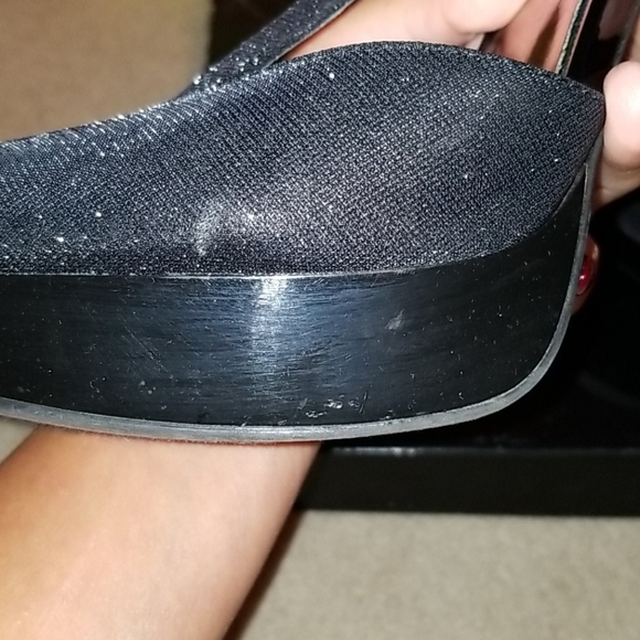 Heels - Picture 5 of 5